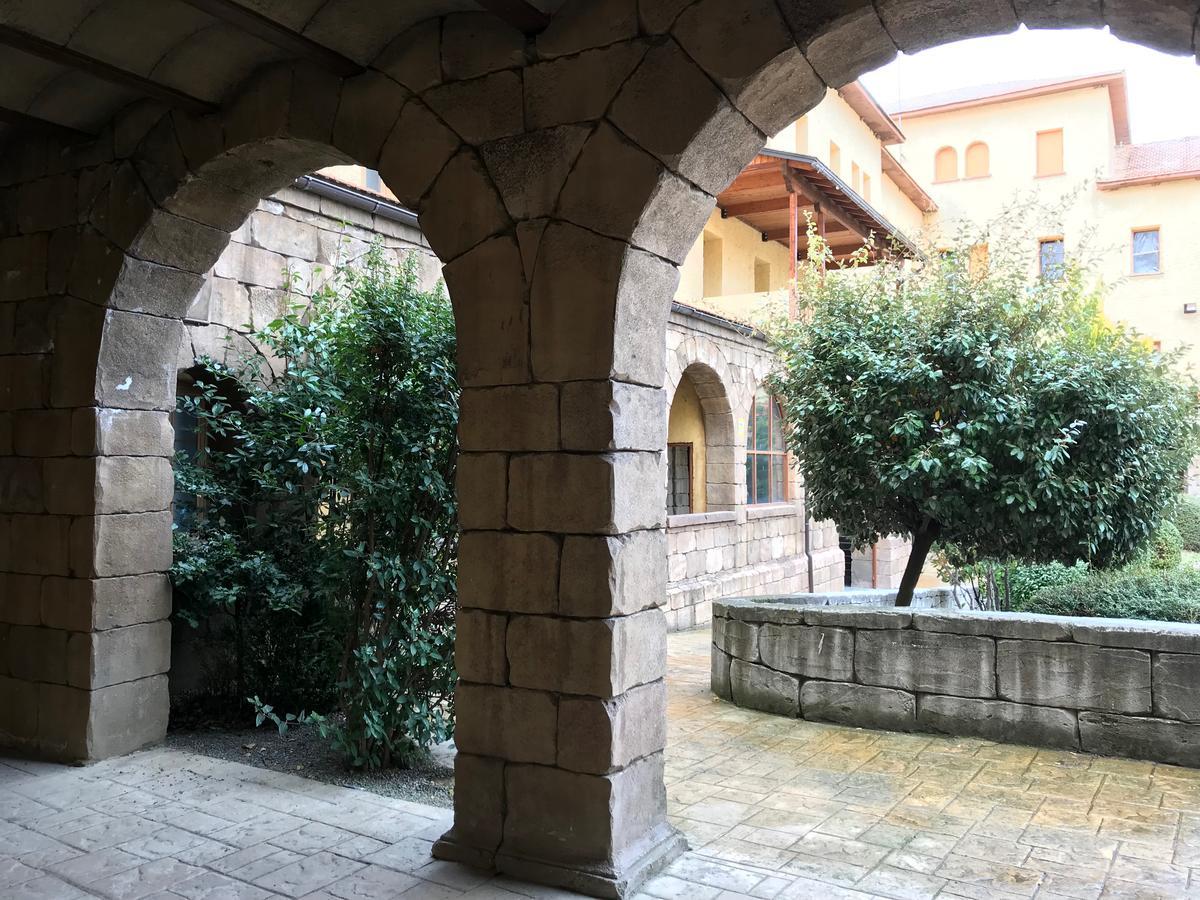 Albergue Pirenarium Sabiñánigo Eksteriør bilde