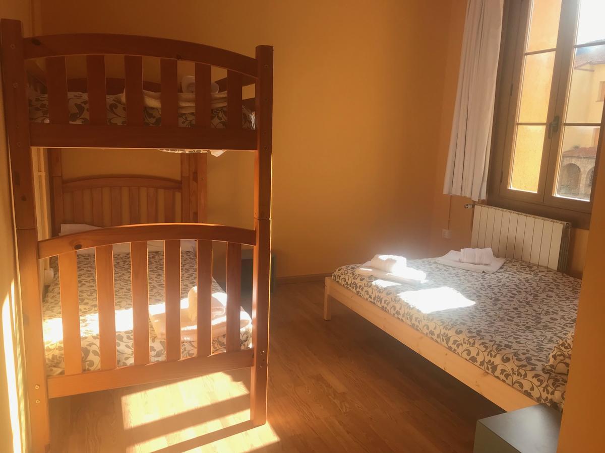 Albergue Pirenarium Sabiñánigo Eksteriør bilde
