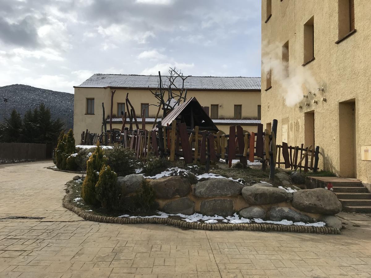 Albergue Pirenarium Sabiñánigo Eksteriør bilde